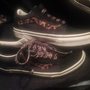 Girls Vans Skateshoe Sneaker wi5h Cheetah Print Size 5